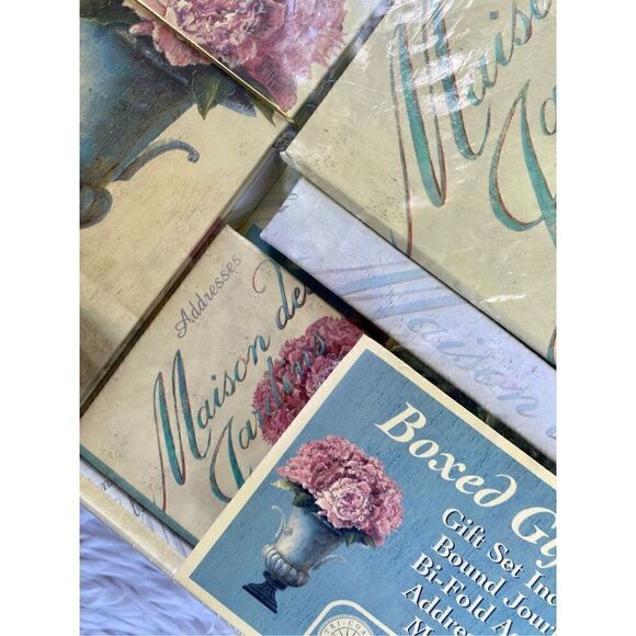 NWT Shabby Chic Floral Vintage 5 Pc Journal Boxed Gift Set - Picture 6 of 10